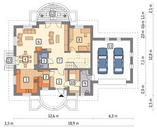 Барвистий особняк з напівкруглими балконами